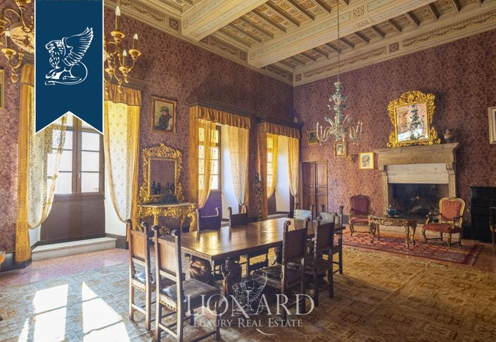 Image No.4-30 Bed Property for sale