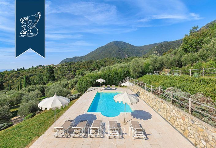 Image No.2-11 Bed Villa for sale