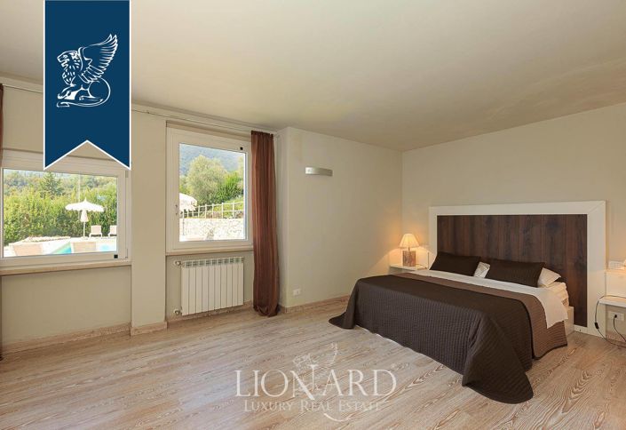 Image No.26-11 Bed Villa for sale