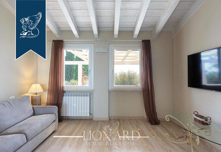 Image No.32-11 Bed Villa for sale