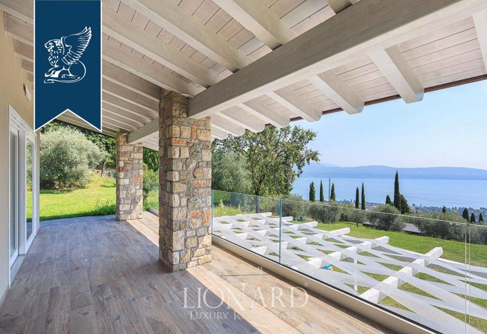 Image No.37-11 Bed Villa for sale