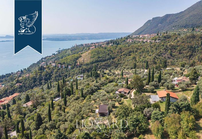 Image No.49-11 Bed Villa for sale