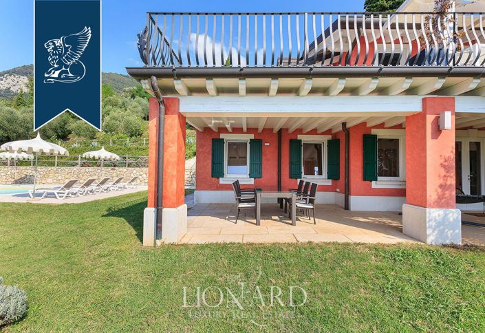 Image No.5-11 Bed Villa for sale