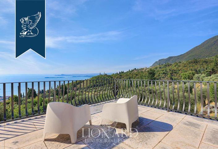 Image No.6-11 Bed Villa for sale