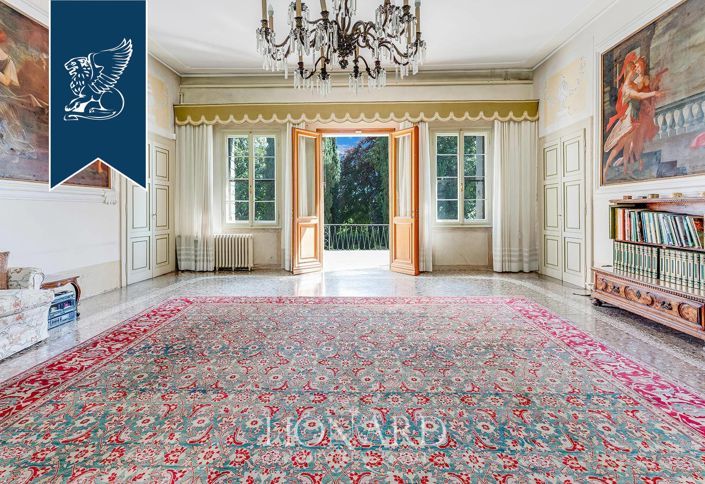 Image No.18-5 Bed Villa for sale