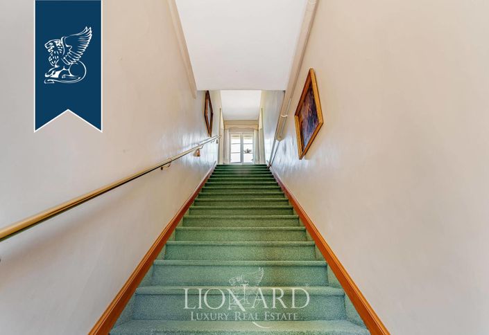 Image No.27-5 Bed Villa for sale