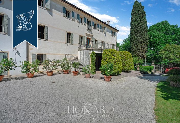 Image No.4-5 Bed Villa for sale