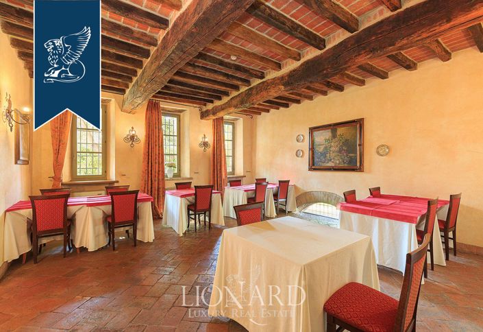 Image No.41-25 Bed Property for sale