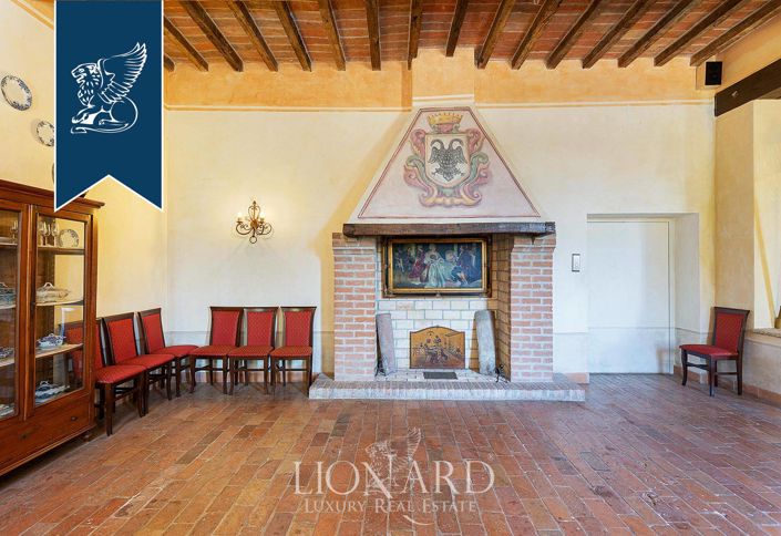 Image No.48-25 Bed Property for sale