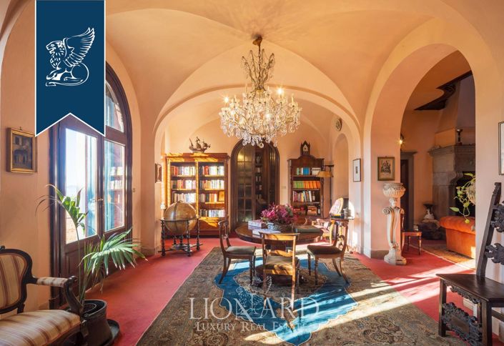 Image No.9-16 Bed Villa for sale