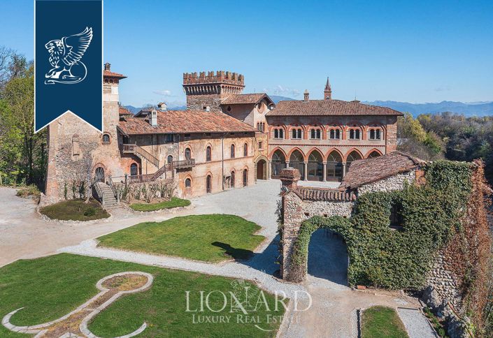 Image No.3-6 Bed Property for sale