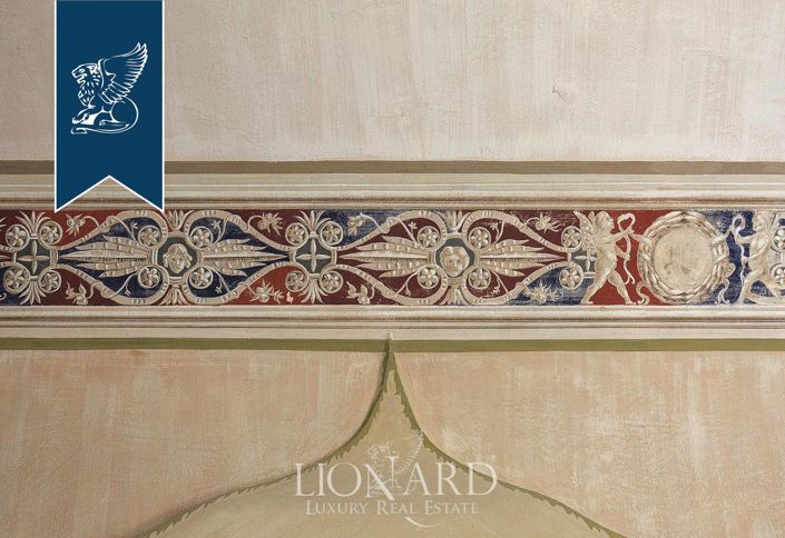 Image No.37-6 Bed Property for sale