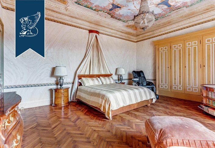 Image No.30-9 Bed Villa for sale