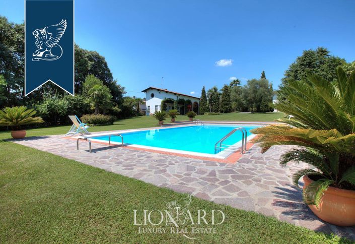 Image No.1-2 Bed Villa for sale