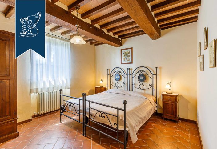 Image No.40-8 Bed Villa for sale