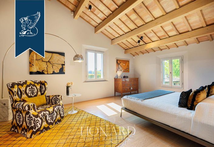 Image No.40-6 Bed Villa for sale