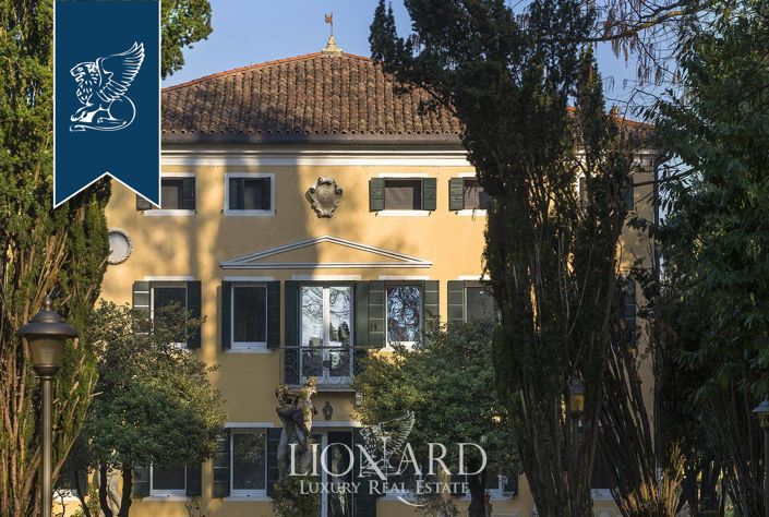 Image No.11-5 Bed Villa for sale