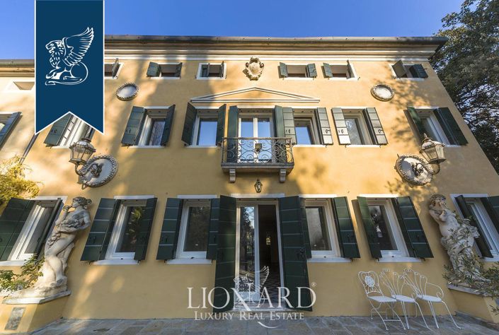 Image No.14-5 Bed Villa for sale