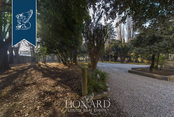 Image No.16-5 Bed Villa for sale