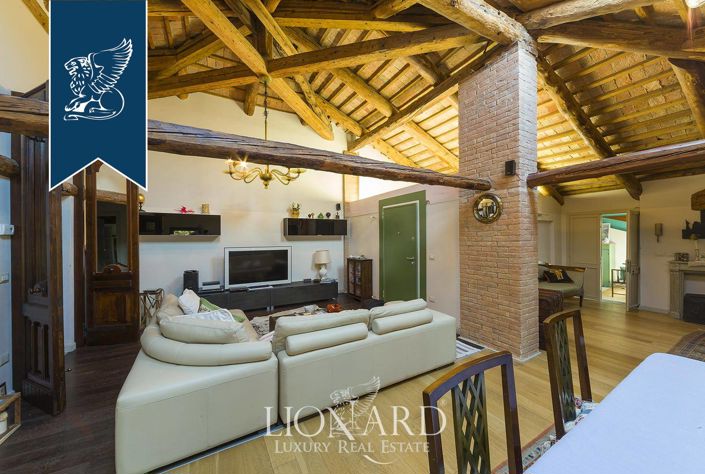 Image No.25-5 Bed Villa for sale