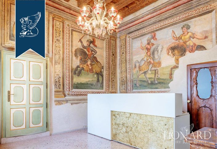 Image No.10-22 Bed Villa for sale