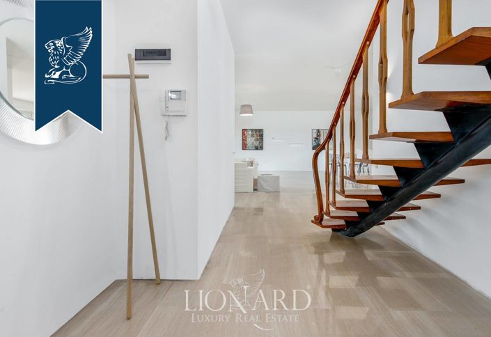 Image No.13-5 Bed Apartment for sale