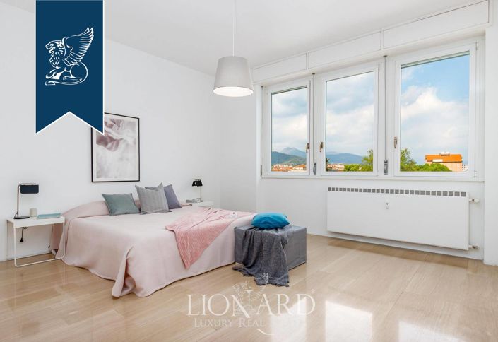 Image No.21-5 Bed Apartment for sale