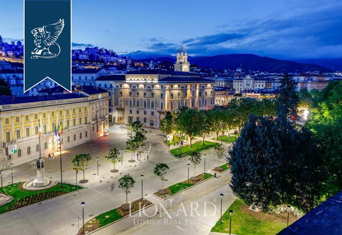 Image No.35-5 Bed Apartment for sale