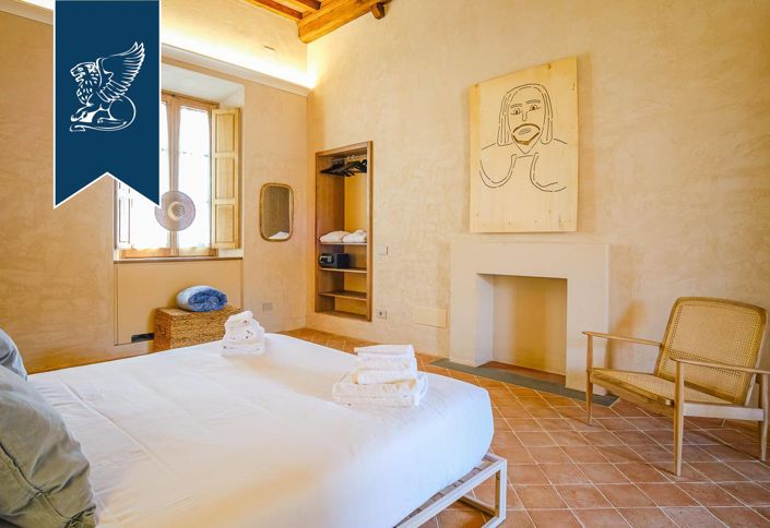 Image No.15-6 Bed Hotel for sale