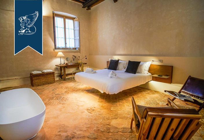 Image No.32-6 Bed Hotel for sale