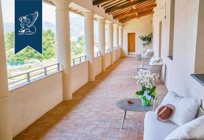 Image No.5-6 Bed Hotel for sale