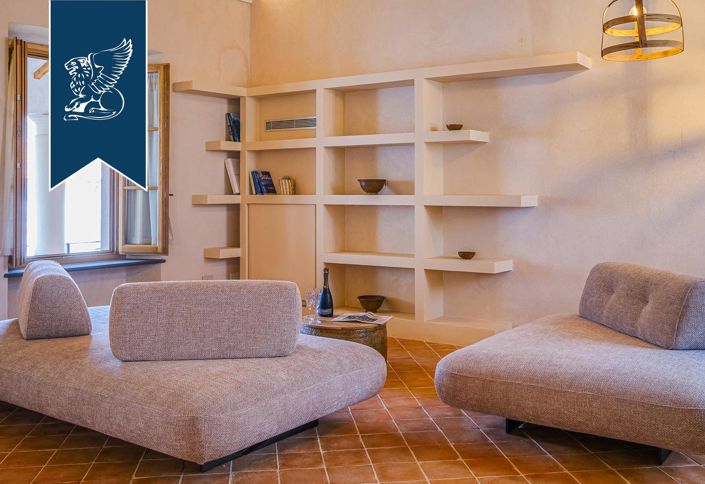 Image No.7-6 Bed Hotel for sale