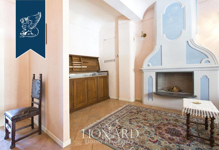 Image No.18-2 Bed Property for sale