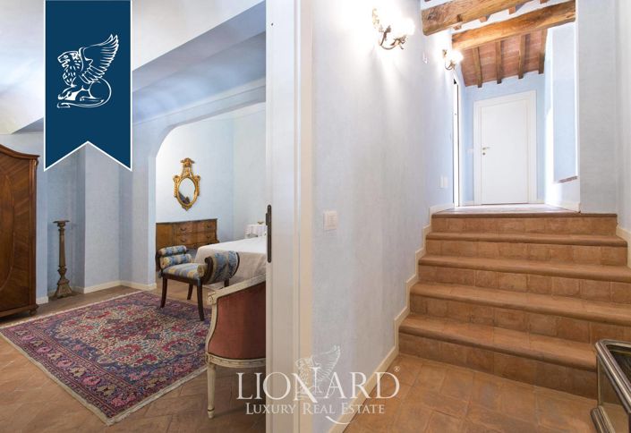 Image No.27-2 Bed Property for sale