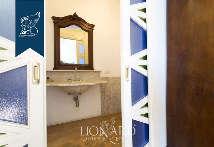 Image No.38-2 Bed Property for sale