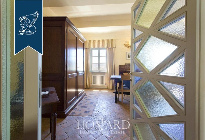 Image No.4-2 Bed Property for sale