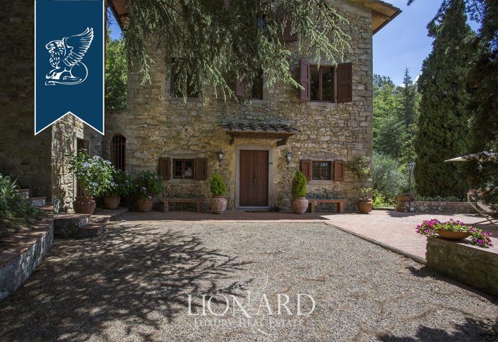 Image No.19-10 Bed Villa for sale