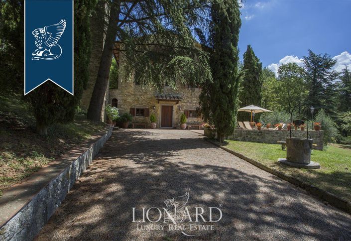 Image No.20-10 Bed Villa for sale