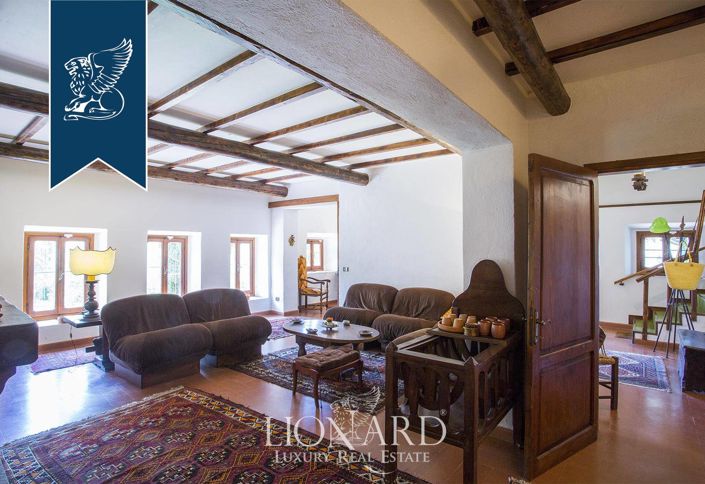 Image No.32-10 Bed Villa for sale