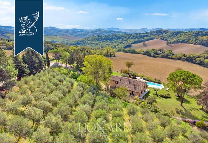 Image No.1-4 Bed Villa for sale