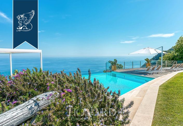 Image No.10-4 Bed Villa for sale