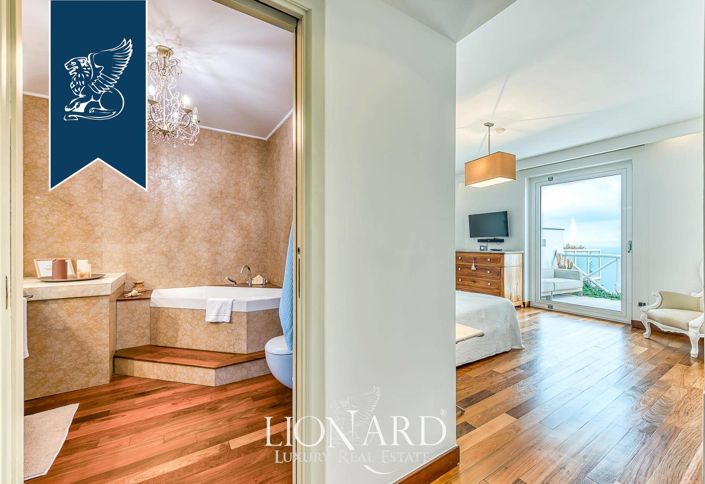 Image No.40-4 Bed Villa for sale