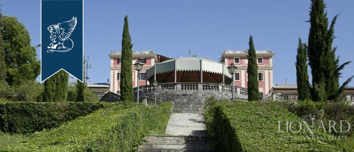 Image No.10-28 Bed Hotel for sale