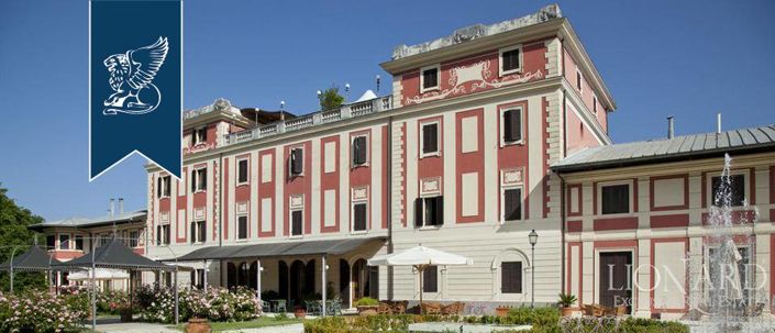 Image No.2-28 Bed Hotel for sale