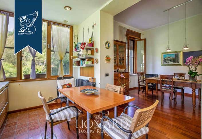 Image No.28-3 Bed Villa for sale