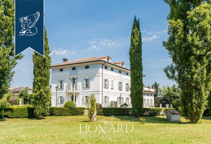 Image No.10-4 Bed Villa for sale