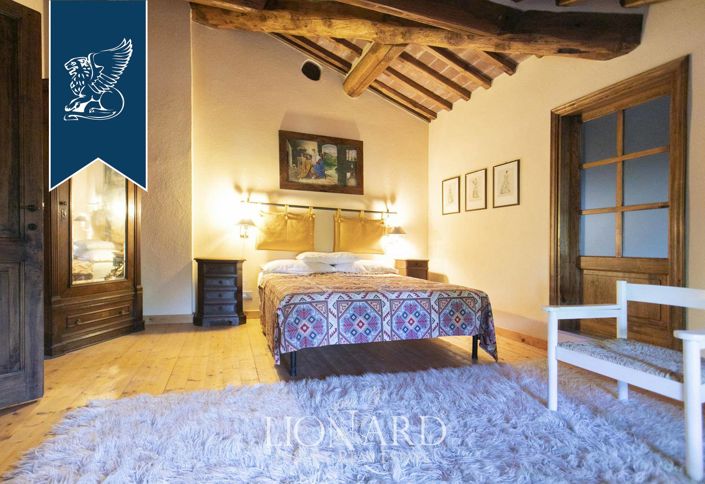 Image No.30-8 Bed Country House for sale