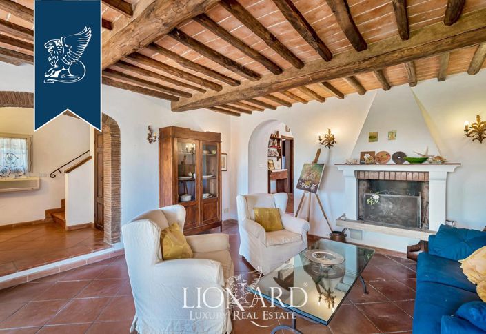 Image No.17-5 Bed Villa for sale