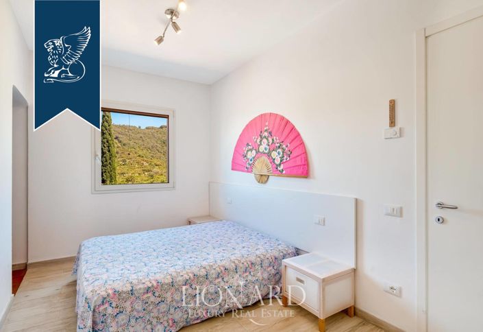 Image No.26-5 Bed Villa for sale