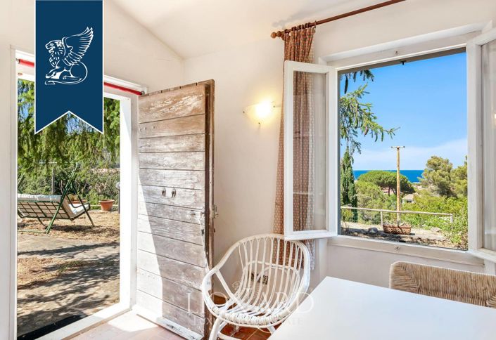 Image No.28-5 Bed Villa for sale